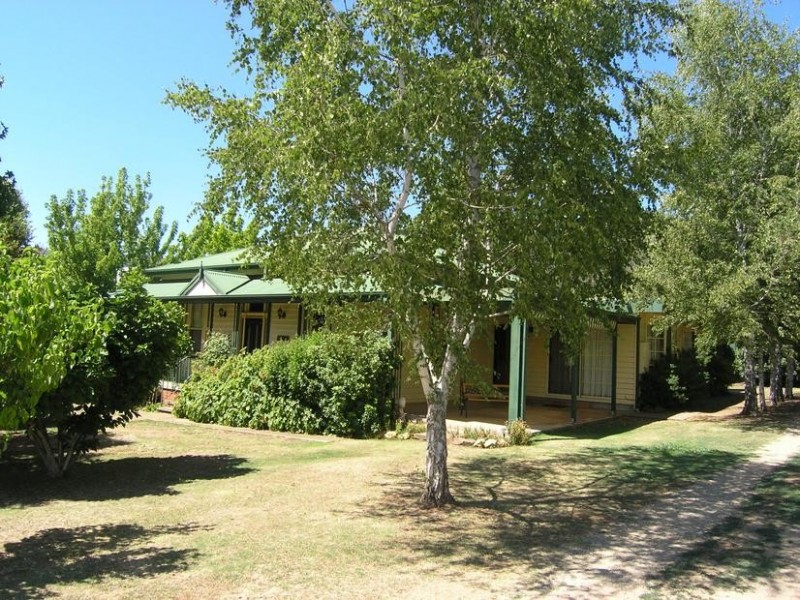 12A Park Street, Bright VIC 3741