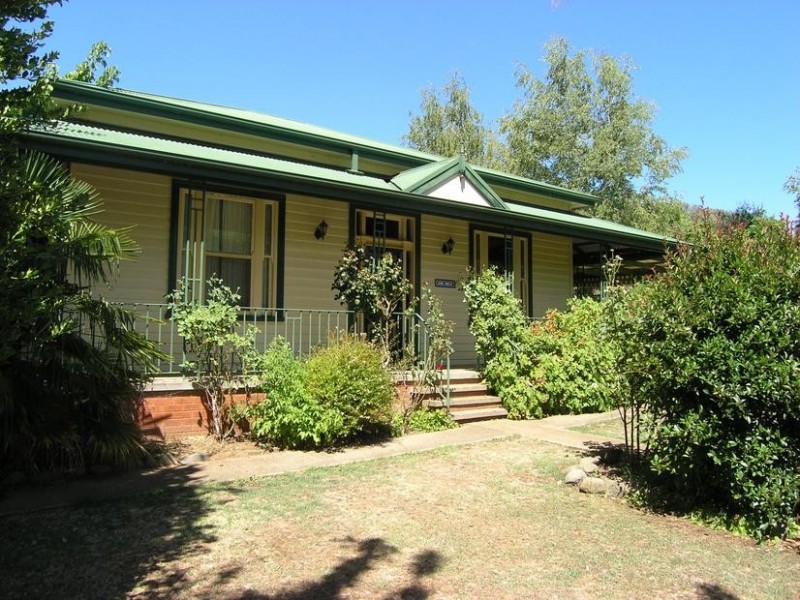 12A Park Street, Bright VIC 3741