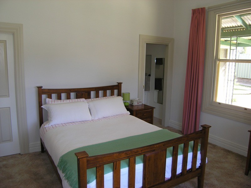 12A Park Street, Bright VIC 3741