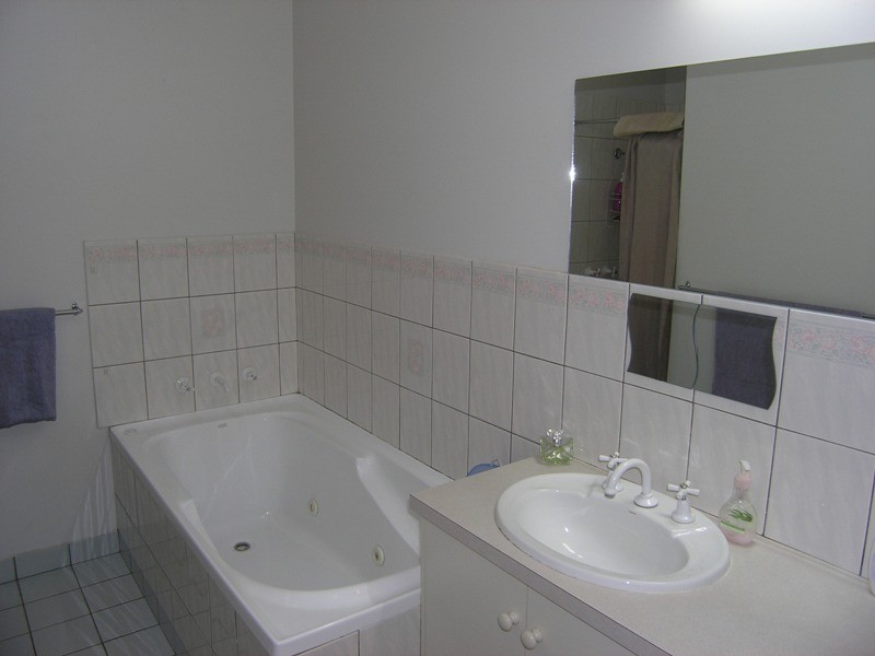 12A Park Street, Bright VIC 3741