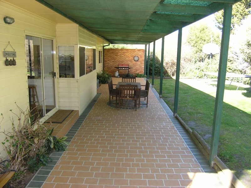 12A Park Street, Bright VIC 3741