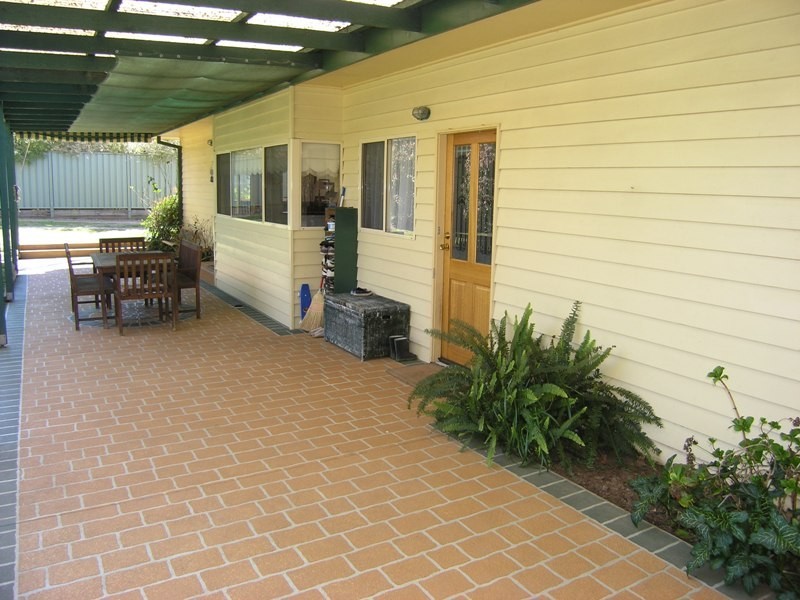 12A Park Street, Bright VIC 3741