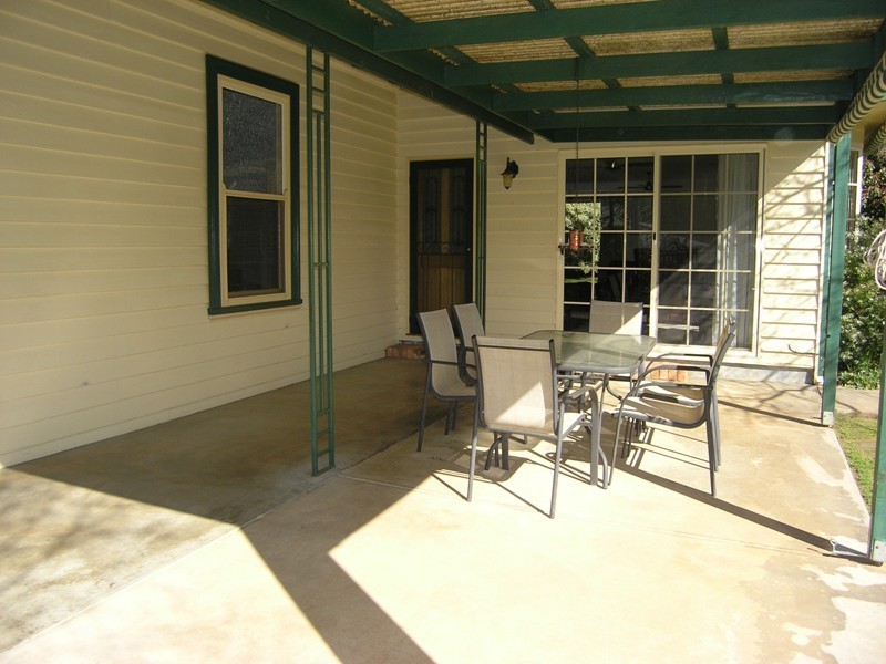 12A Park Street, Bright VIC 3741