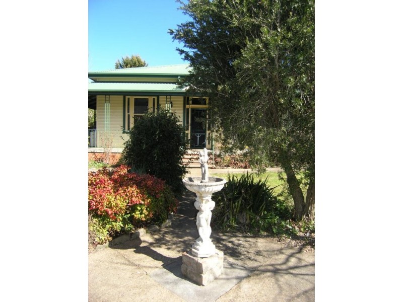 12A Park Street, Bright VIC 3741