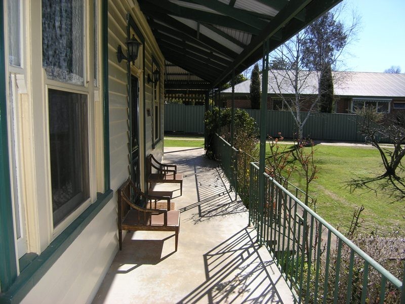 12A Park Street, Bright VIC 3741