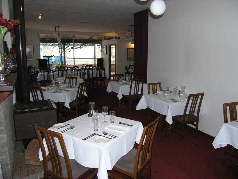 2E Star Road, Bright VIC 3741