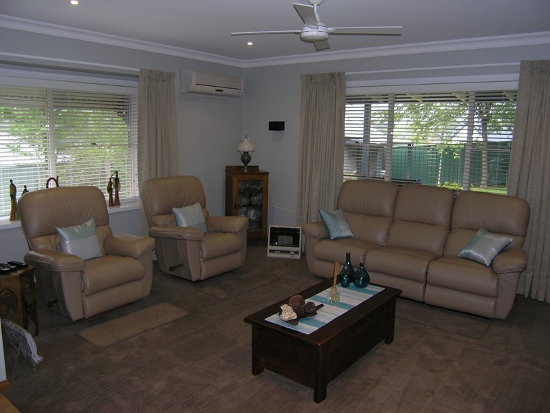 8 Lachlan Court, Bright VIC 3741