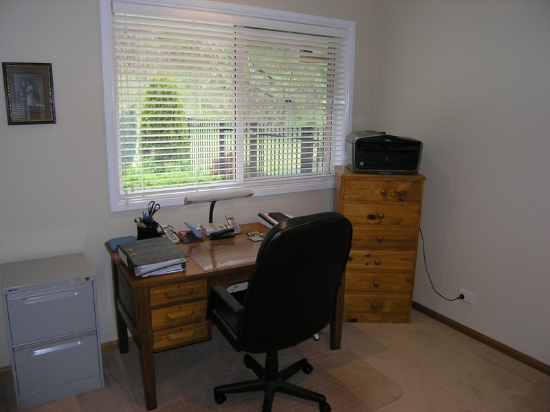 8 Lachlan Court, Bright VIC 3741