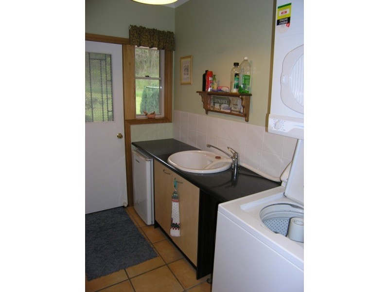 8 Lachlan Court, Bright VIC 3741