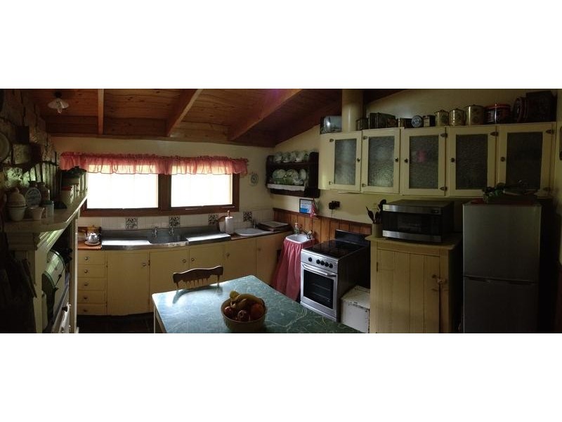 517 Morses Creek Road, Wandiligong VIC 3744