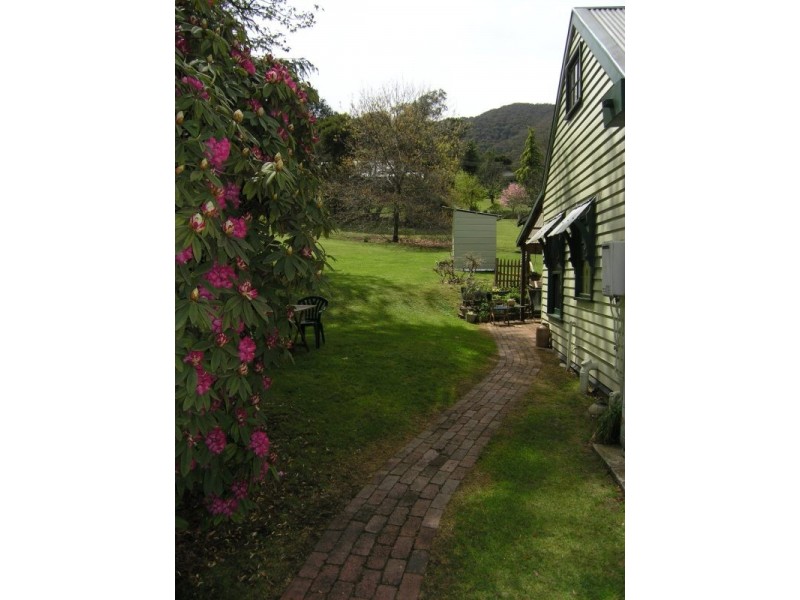 517 Morses Creek Road, Wandiligong VIC 3744