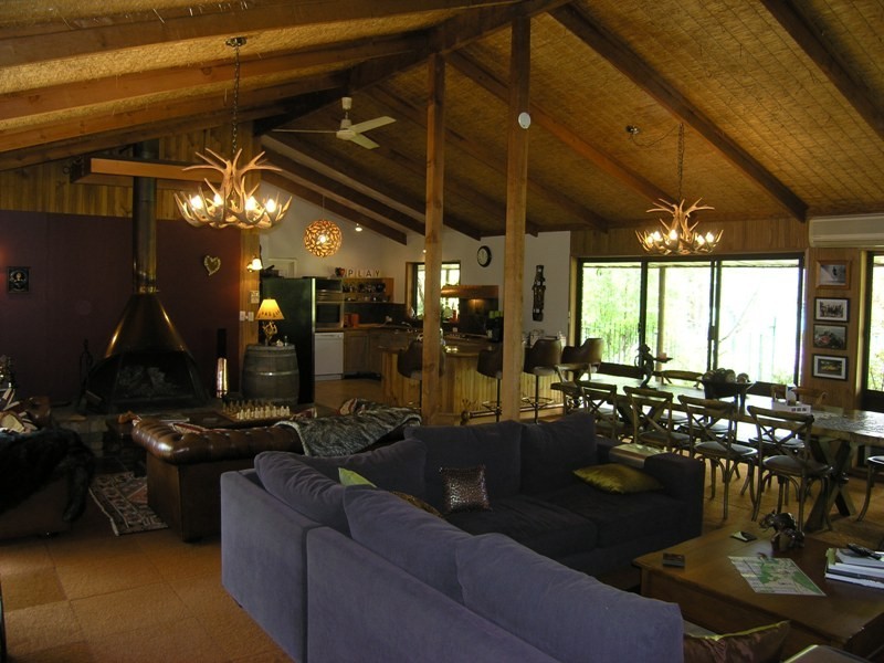 973 Great Alpine Road, Freeburgh VIC 3741