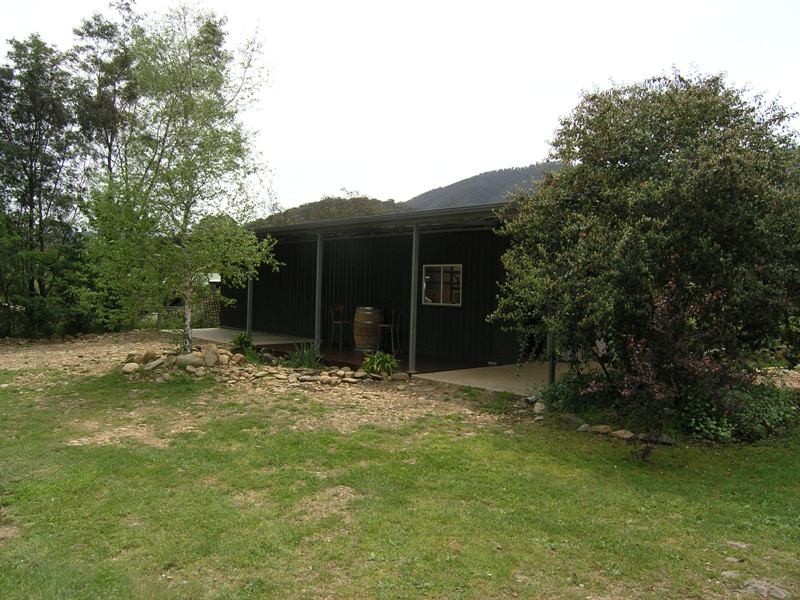 973 Great Alpine Road, Freeburgh VIC 3741