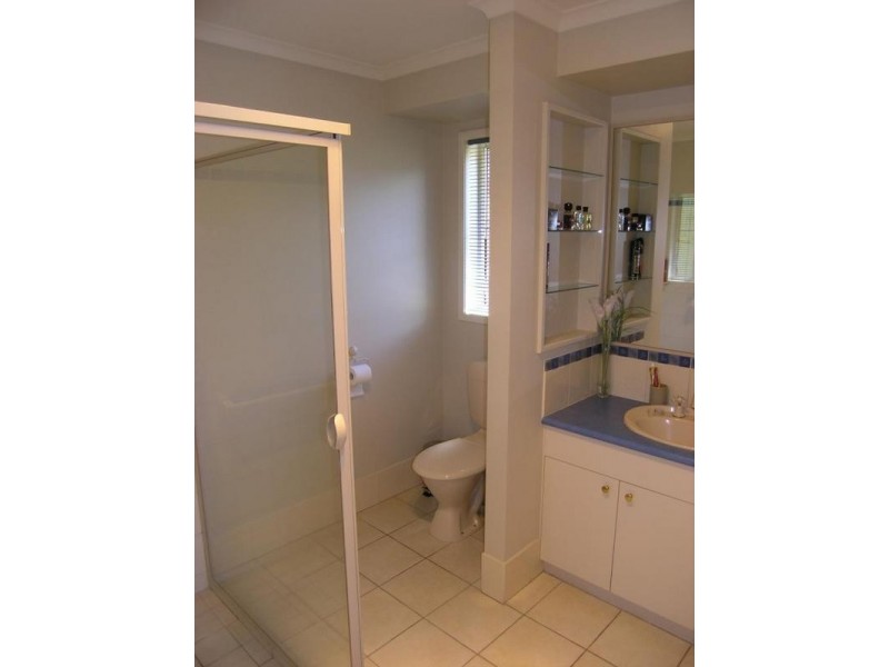 23 Norman Court, Bright VIC 3741