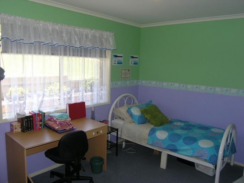 23 Norman Court, Bright VIC 3741