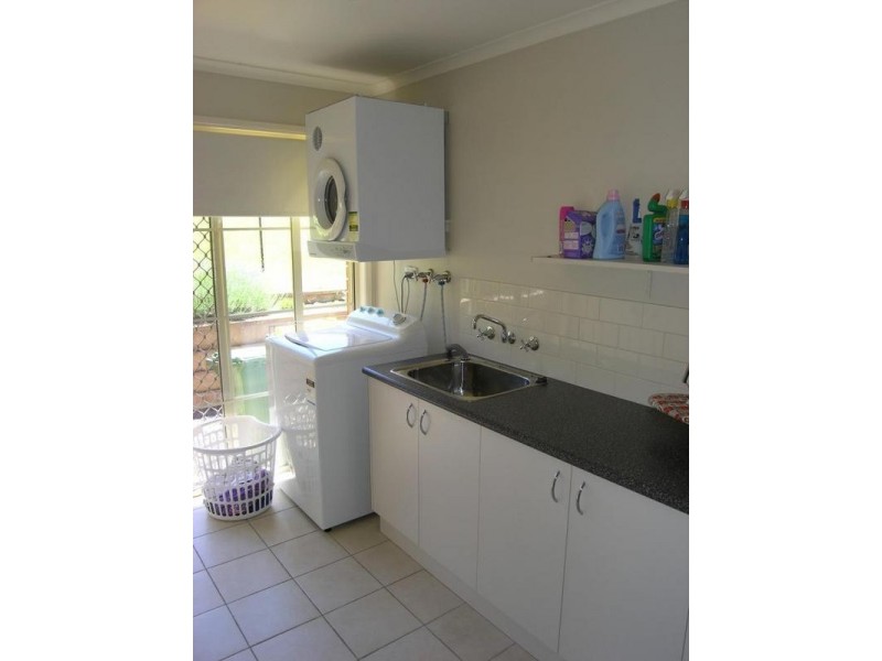 23 Norman Court, Bright VIC 3741