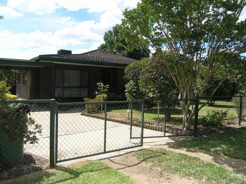 3 Bailey St, Bright VIC 3741