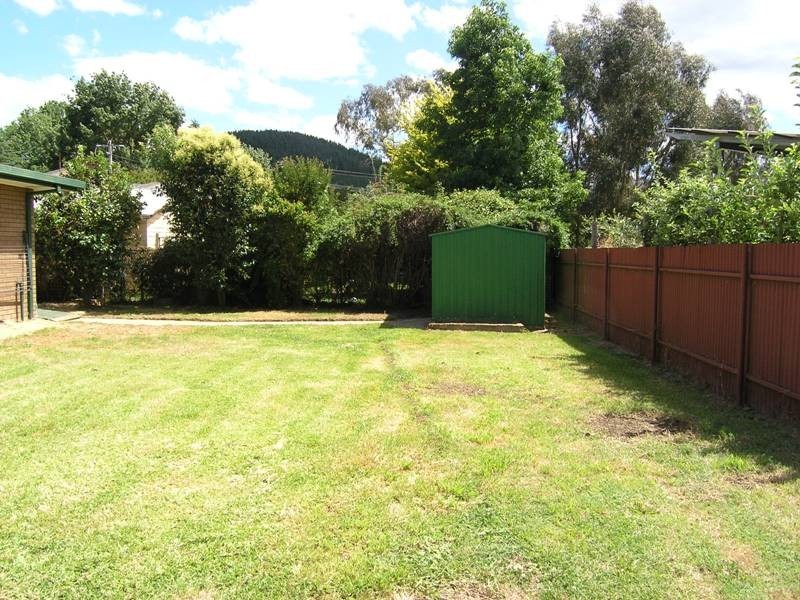 3 Bailey St, Bright VIC 3741