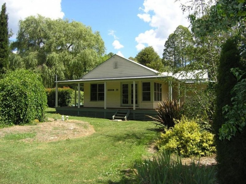 14 Williams Road, Wandiligong VIC 3744