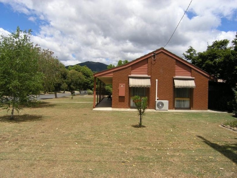 46 Mountbatten Avenue, Bright VIC 3741