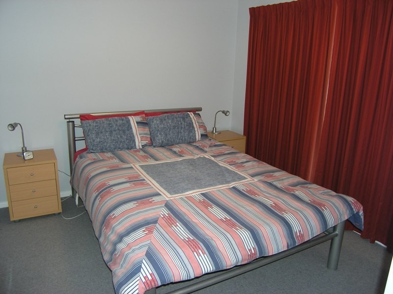 9 Hawthorn Lane, Bright VIC 3741