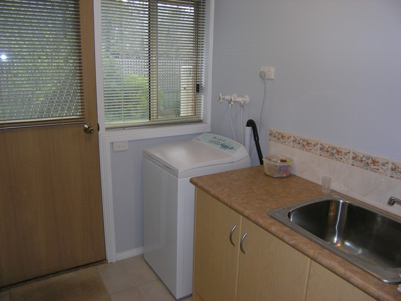 9 Hawthorn Lane, Bright VIC 3741