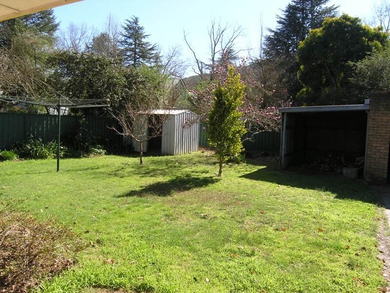 21 Brooks St, Bright VIC 3741