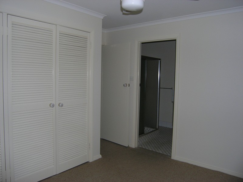 21 Brooks St, Bright VIC 3741