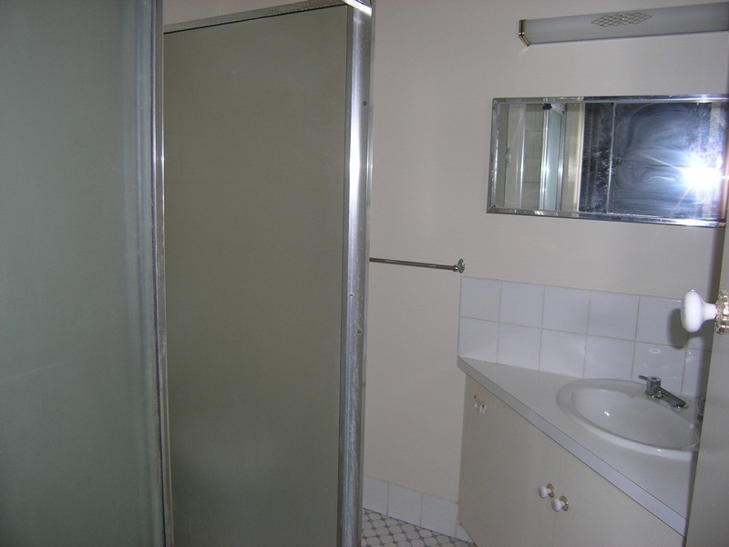 21 Brooks St, Bright VIC 3741