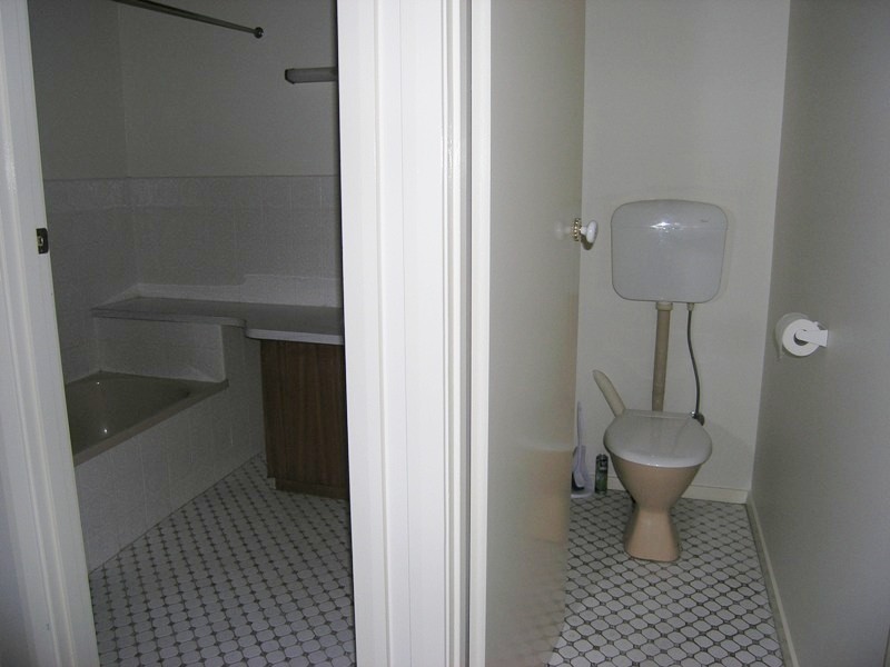 21 Brooks St, Bright VIC 3741