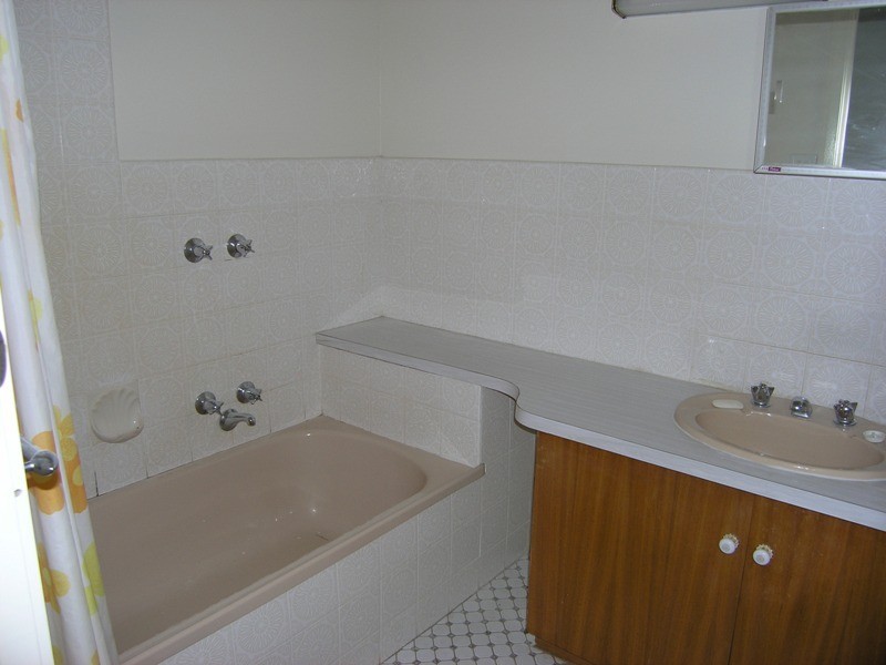 21 Brooks St, Bright VIC 3741