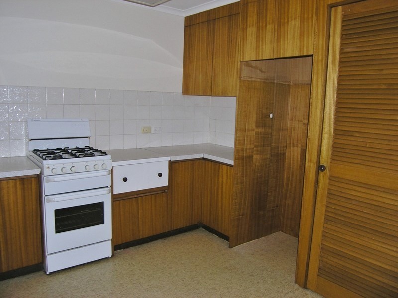 21 Brooks St, Bright VIC 3741