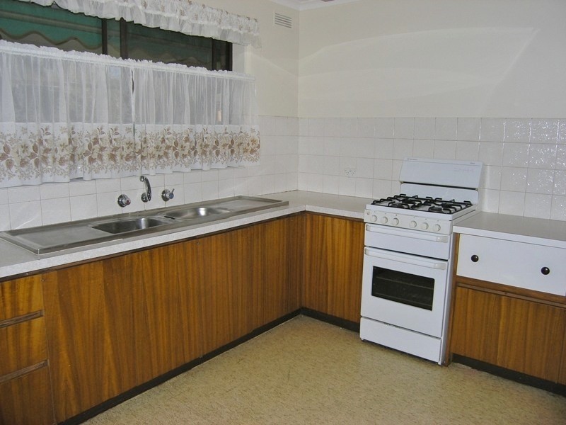 21 Brooks St, Bright VIC 3741