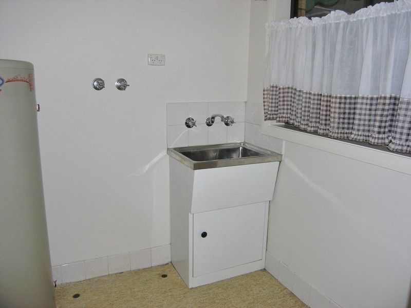 21 Brooks St, Bright VIC 3741