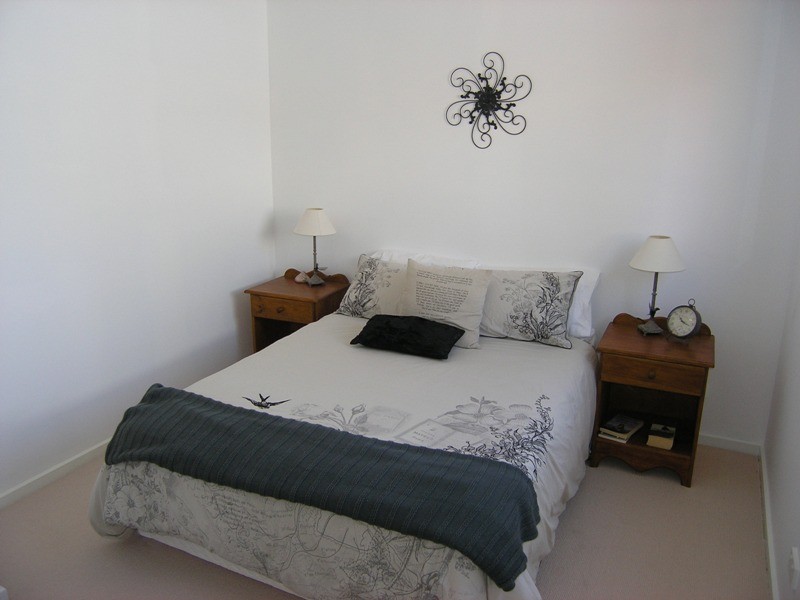 6 Clarkes Road, Wandiligong VIC 3744