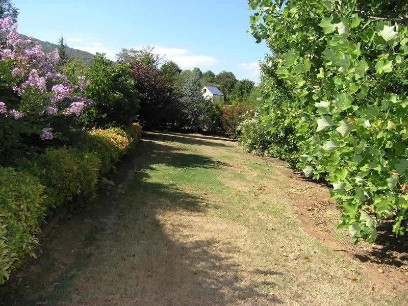 6 Clarkes Road, Wandiligong VIC 3744