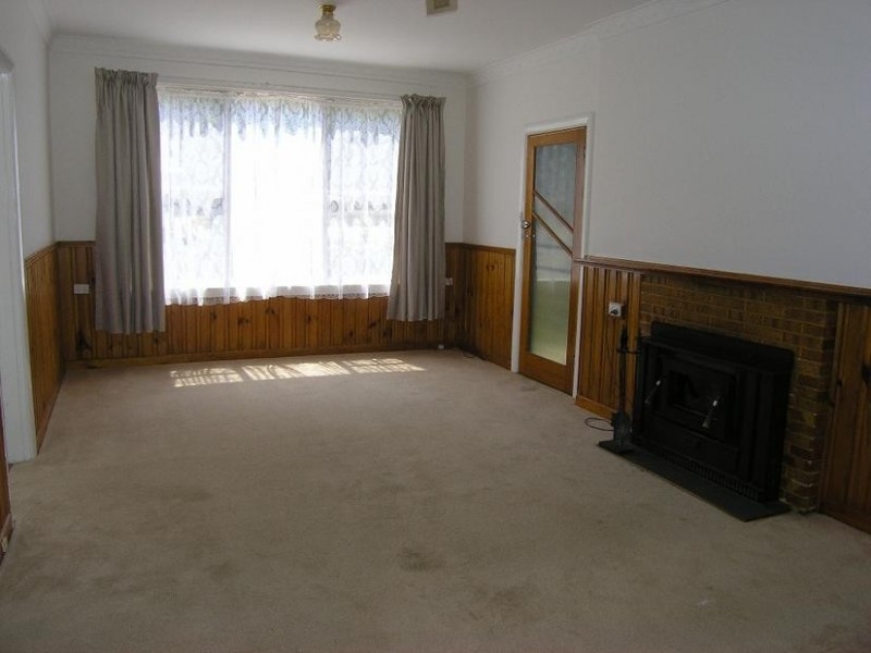 10 Delany Ave, Bright VIC 3741