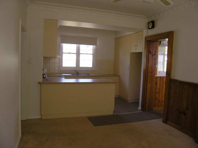 10 Delany Ave, Bright VIC 3741