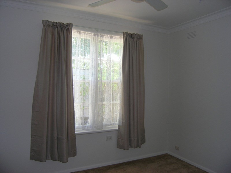 10 Delany Ave, Bright VIC 3741