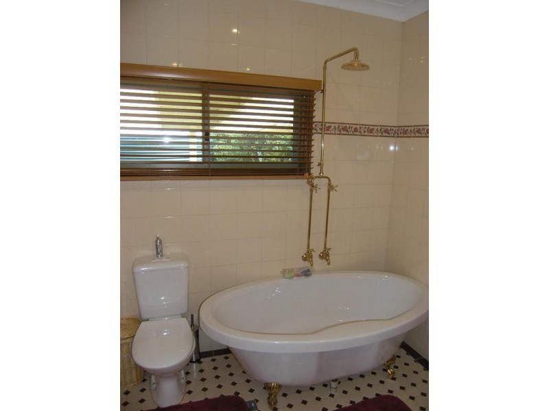 2179 Great Alpine Road, Harrietville VIC 3741