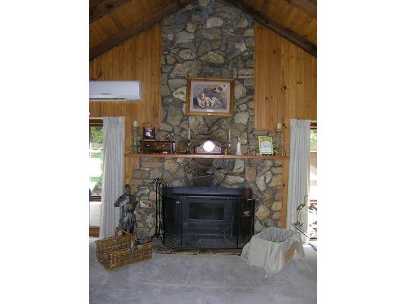 79 Williams Road, Wandiligong VIC 3744