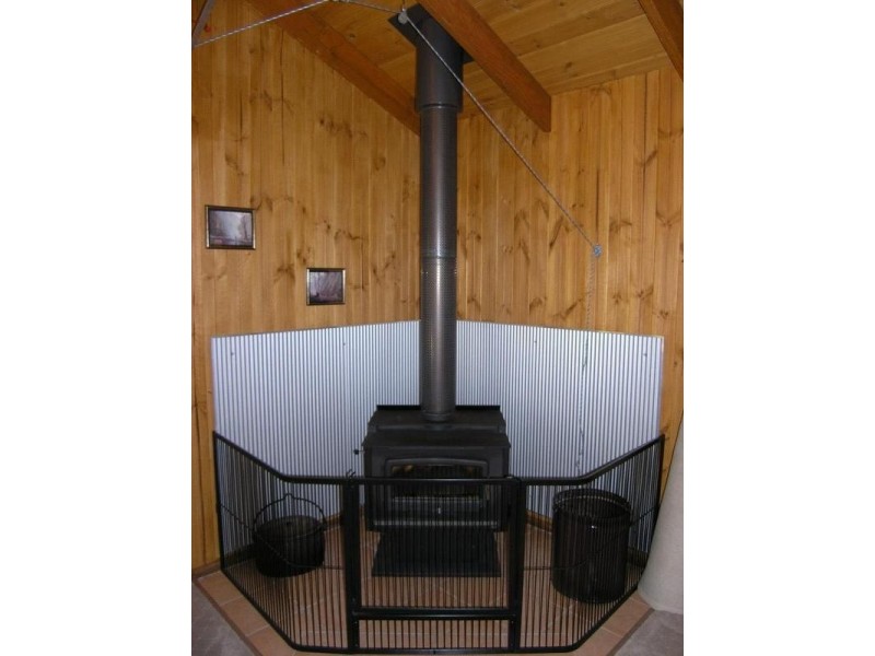 79 Williams Road, Wandiligong VIC 3744