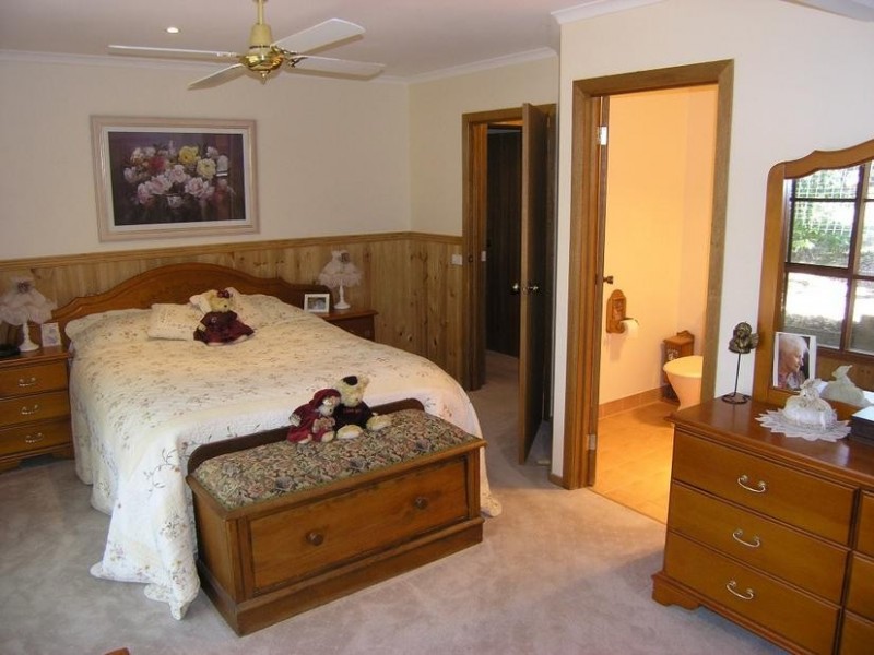 79 Williams Road, Wandiligong VIC 3744