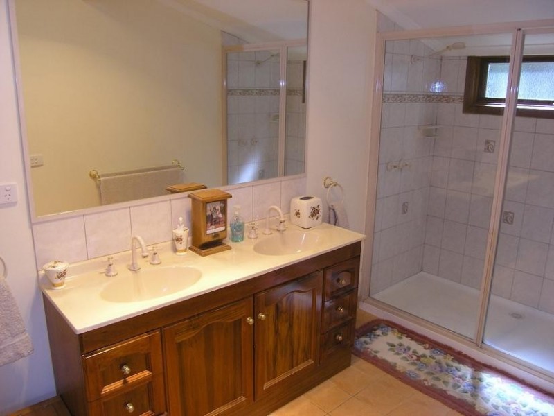 79 Williams Road, Wandiligong VIC 3744