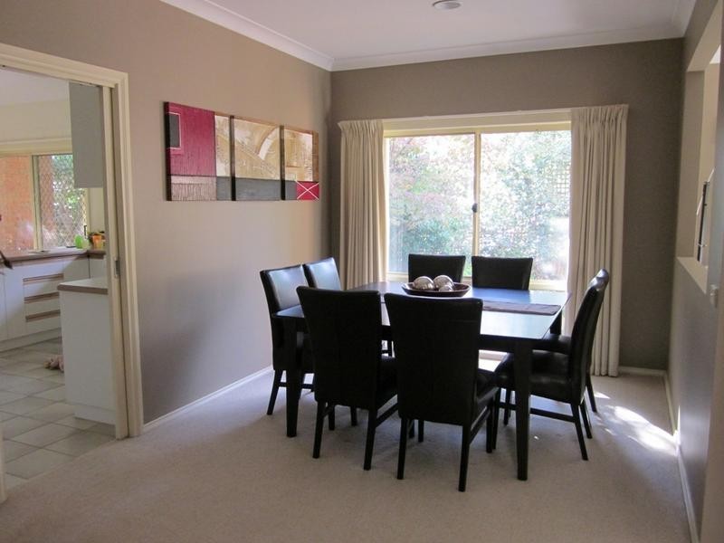 23 Ashwood Ave, Bright VIC 3741