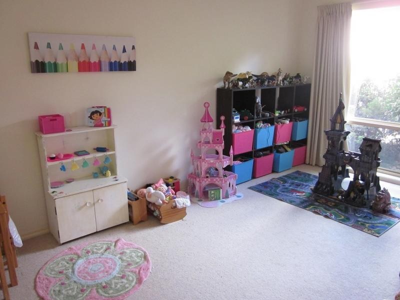 23 Ashwood Ave, Bright VIC 3741