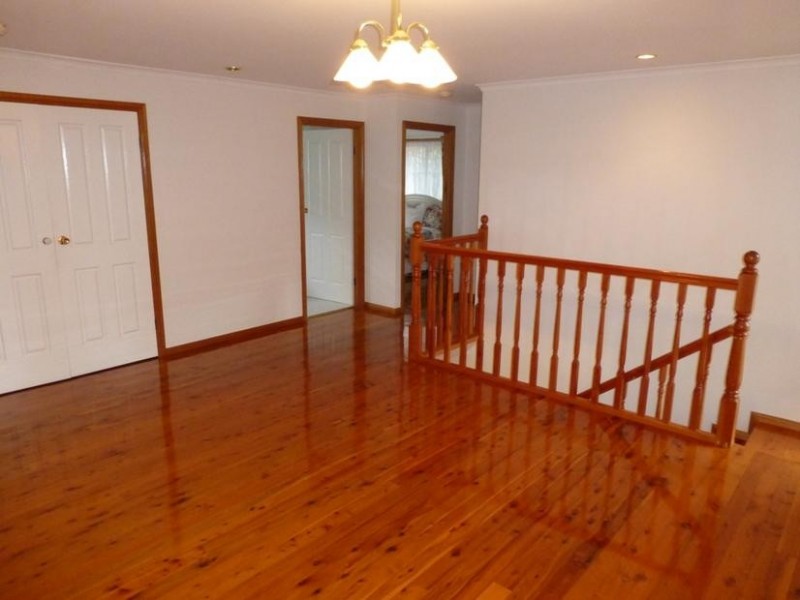 20 Showers Avenue, Bright VIC 3741