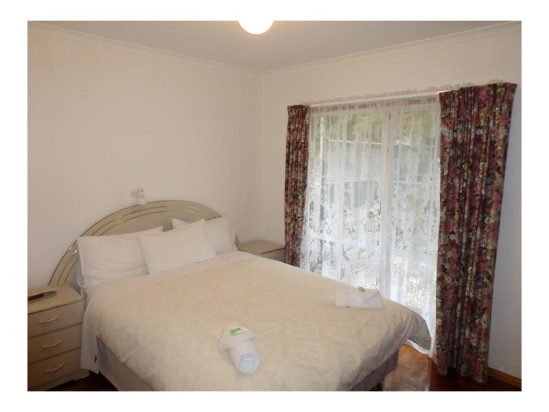 20 Showers Avenue, Bright VIC 3741