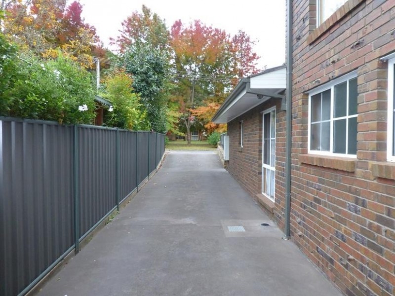 20 Showers Avenue, Bright VIC 3741