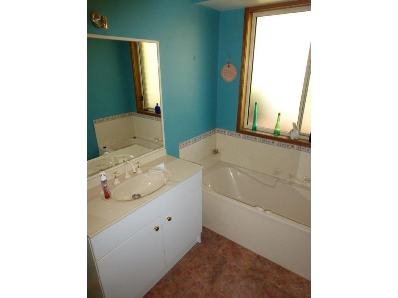 12 Mount Porepunkah Road, Bright VIC 3741